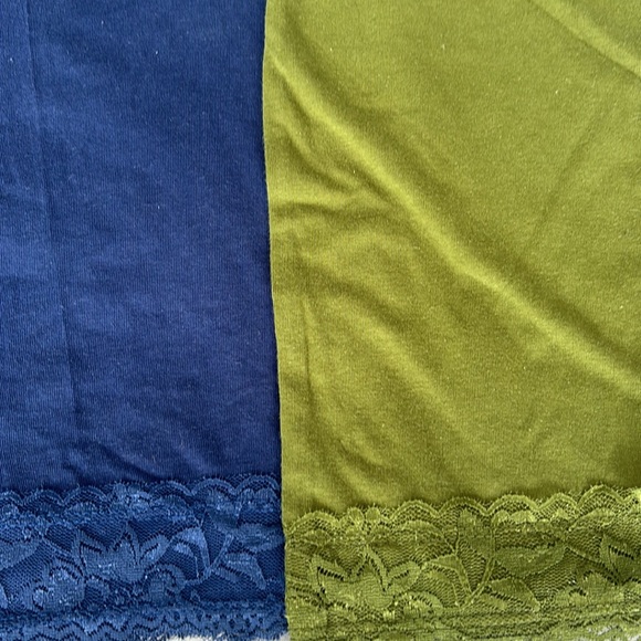 2 for 1 tank v neck tops - Picture 4 of 6